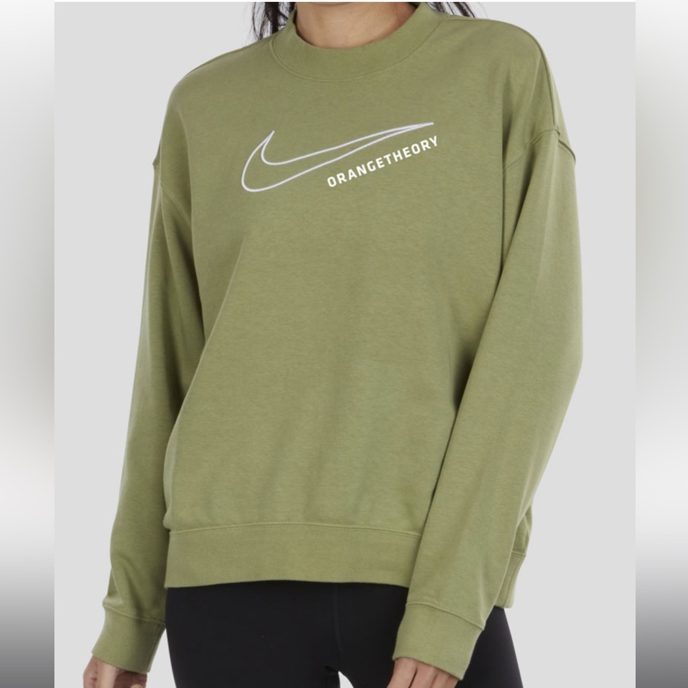 Orange theory medium Nike dri fit sweater
